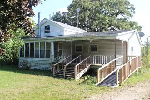 23615 Grange Rd, Marengo, IL 60152