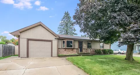 6 N209 Florence Ln, Saint Charles, IL 60174