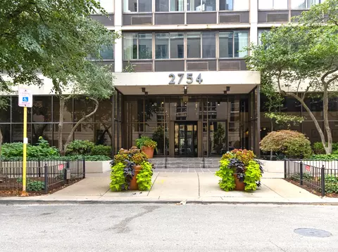2754 N Hampden Ct #1806, Chicago, IL 60614