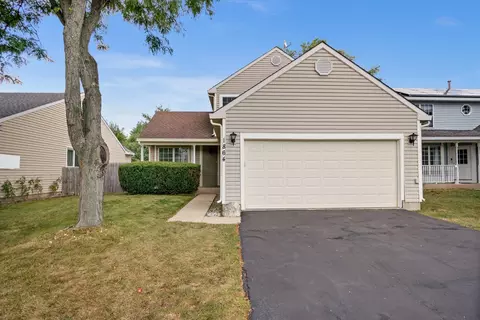 1864 Isle Royal Ln, Hanover Park, IL 60133