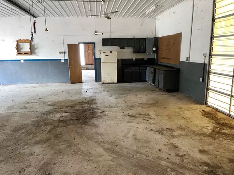 202 E North St, Colfax, IL 61728 photo 13