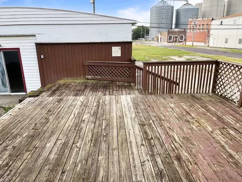 202 E North St, Colfax, IL 61728 photo 10
