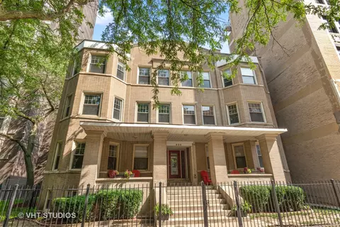 928 W Eastwood Ave #1W, Chicago, IL 60640