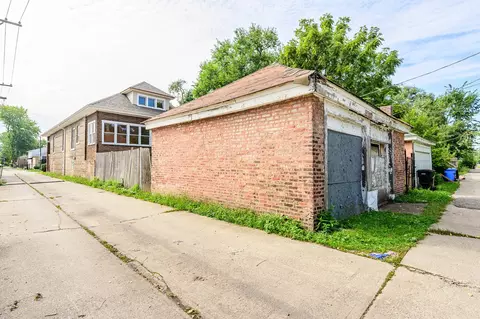 Undisclosed, Chicago, IL 60619 photo 12