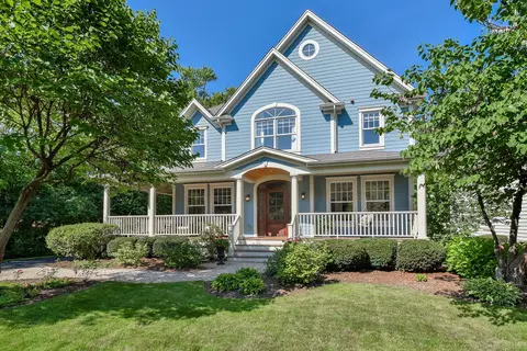 864 Western Ave, Glen Ellyn, IL 60137