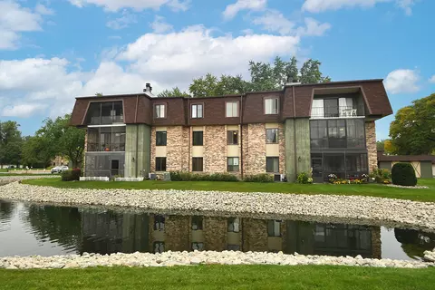 11137 Northwest Rd #C, Palos Hills, IL 60465