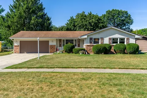 12104 July Dr, Machesney Park, IL 61115