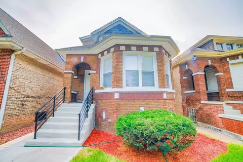 9822 S Carpenter St, Chicago, IL 60643