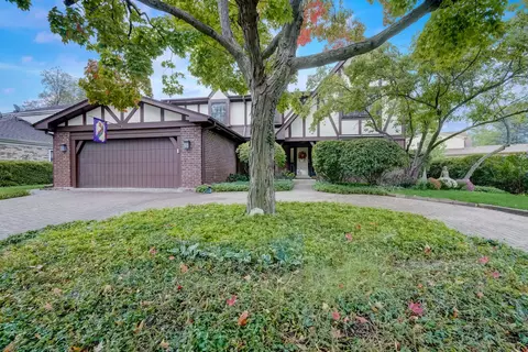 6531 Maple St, Morton Grove, IL 60053