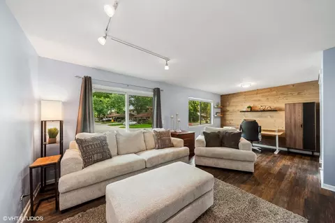 1790 Delaware Trl, Wheeling, IL 60090 photo 7