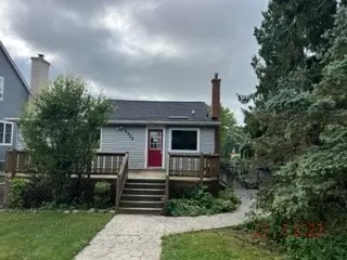 2323 Grove Ln, Cary, IL 60013