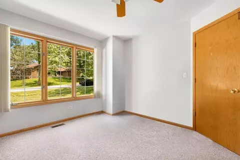 3307 E Forestview Trl, Crete, IL 60417 photo 8