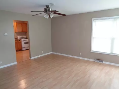17052 Lorenz Ave, Lansing, IL 60438 photo 2