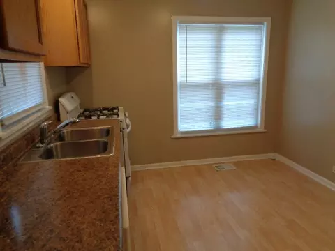 17052 Lorenz Ave, Lansing, IL 60438 photo 5
