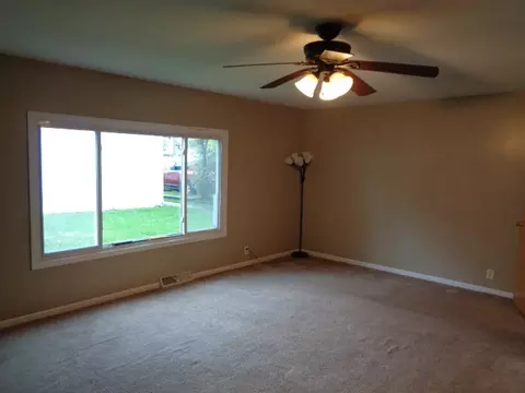 17052 Lorenz Ave, Lansing, IL 60438 photo 7