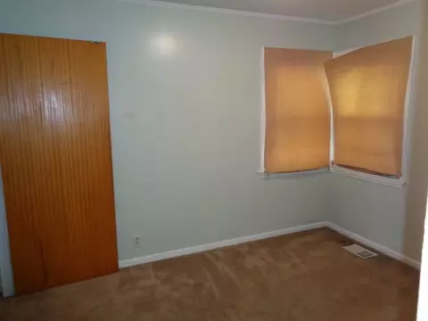 17052 Lorenz Ave, Lansing, IL 60438 photo 9