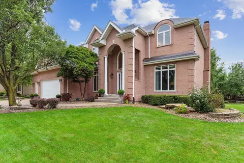 1273 Camelot Ln, Lemont, IL 60439