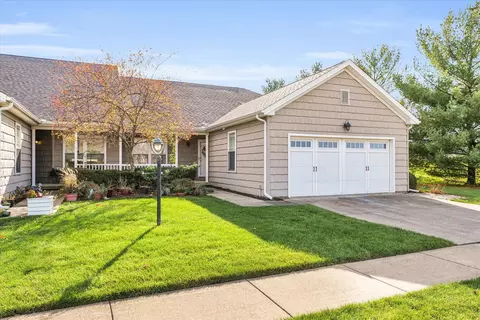 1701 E Amber Ln, Urbana, IL 61802
