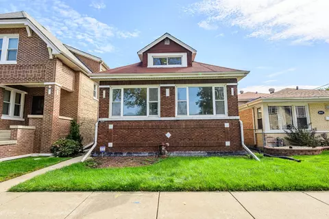 8041 S La Salle St, Chicago, IL 60620