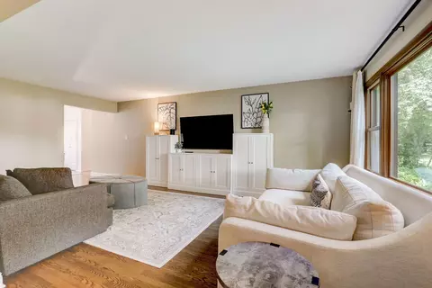 1514 Applegate Dr, Naperville, IL 60565 photo 7