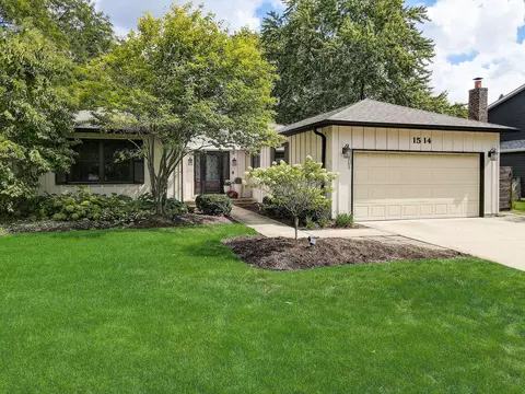 1514 Applegate Dr, Naperville, IL 60565 photo 3
