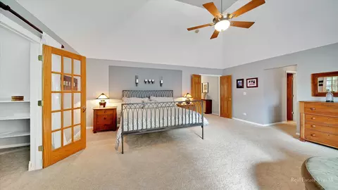 434 Giles Ct, Bartlett, IL 60103 photo 24
