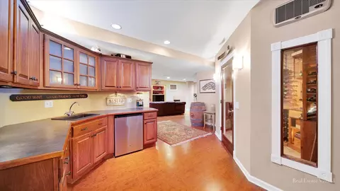 434 Giles Ct, Bartlett, IL 60103 photo 36