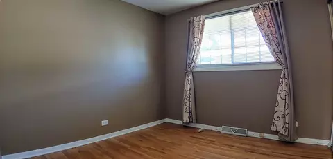 999 Balsam Ln, Bartlett, IL 60103 photo 15