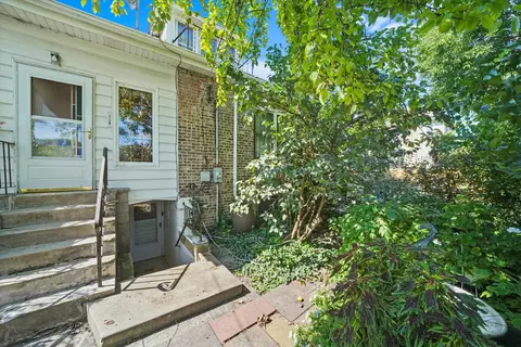 6747 S Artesian Ave, Chicago, IL 60629 photo 22