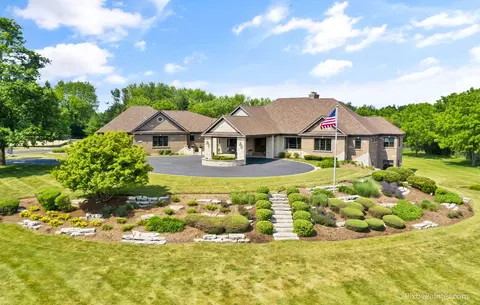 36 W918 Crane Rd, Saint Charles, IL 60175