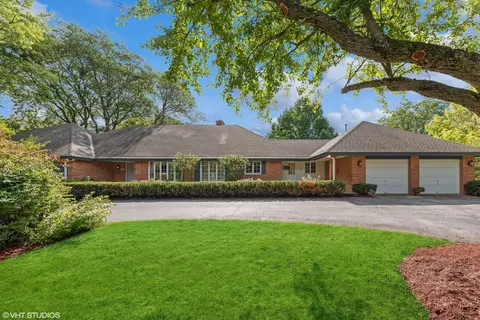 2400 Lexington Dr, Long Grove, IL 60047