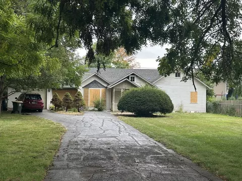 911 N Chestnut Ave, Arlington Heights, IL 60004