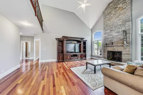 321 N Forest Dr, Addison, IL 60101 photo 11