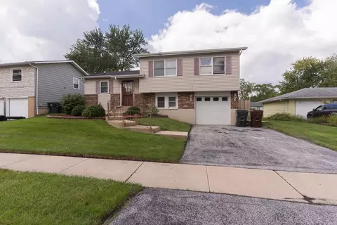 17840 Yale Ln, Country Club Hills, IL 60478