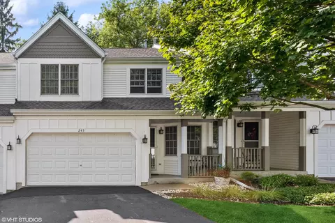 245 Spring Point Dr, Carpentersville, IL 60110