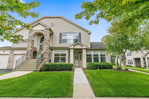2555 Oak Dr #2555, West Dundee, IL 60118