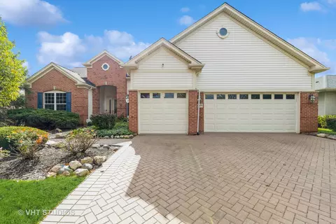 12675 Cold Springs Dr, Huntley, IL 60142