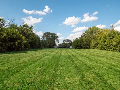 110 E Farnham Ln, Wheaton, IL 60189 photo 16