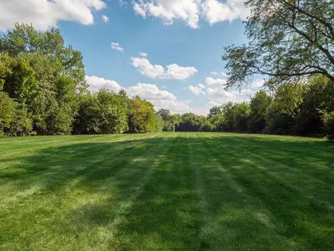 110 E Farnham Ln, Wheaton, IL 60189 photo 13