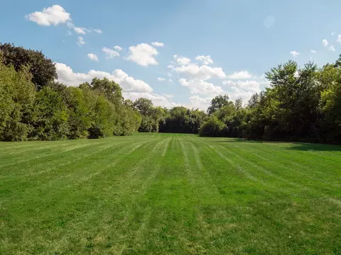 110 E Farnham Ln, Wheaton, IL 60189 photo 14