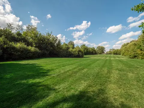 110 E Farnham Ln, Wheaton, IL 60189 photo 17