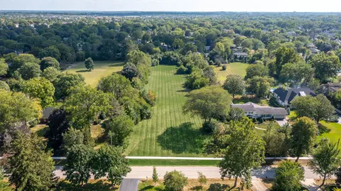 110 E Farnham Ln, Wheaton, IL 60189 photo 8