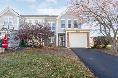 2246 Rossiter Pkwy, Plainfield, IL 60586