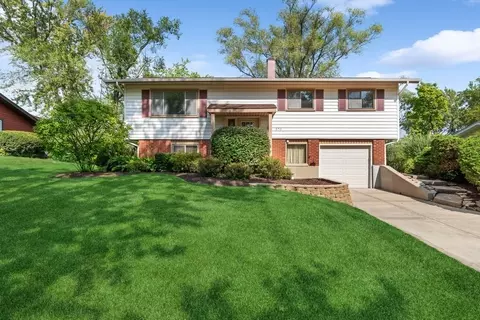 570 Frederick Ln, Hoffman Estates, IL 60169