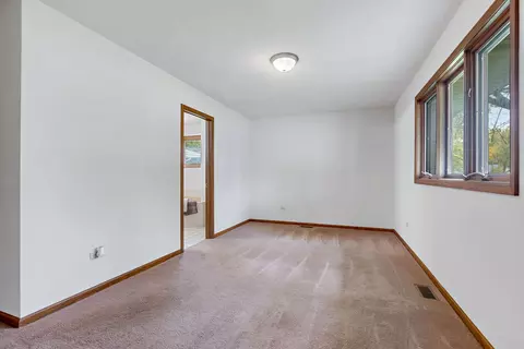 657 Pasadena Ave, Beecher, IL 60401 photo 17
