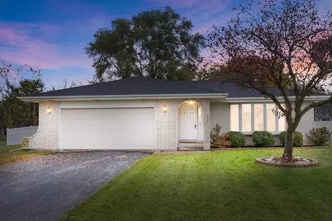 657 Pasadena Ave, Beecher, IL 60401