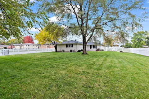 657 Pasadena Ave, Beecher, IL 60401 photo 25