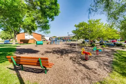 8928 Steven Dr #1H, Des Plaines, IL 60016 photo 15