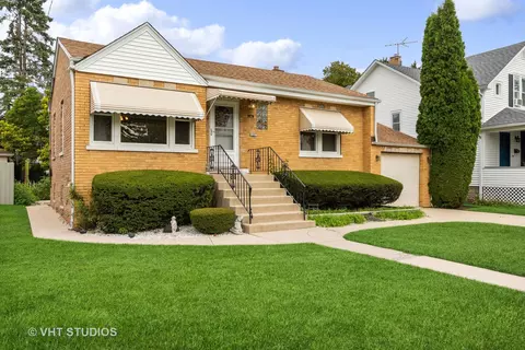 1070 E Prairie Ave, Des Plaines, IL 60016