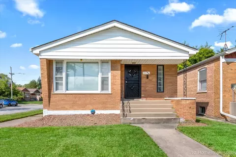 151 E 146th St, Riverdale, IL 60827
